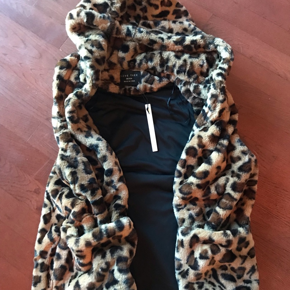 Faux Fur Leopard Vest